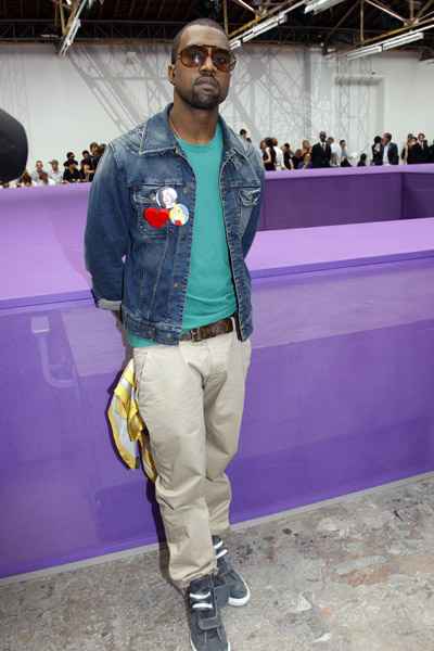 Kanye West Eyes Fashion World