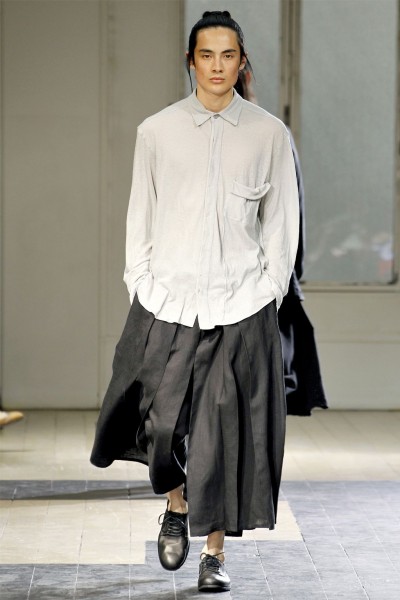 Spring Fashion Week on Yohji Yamamoto Spring 2012   Paris Fashion Week