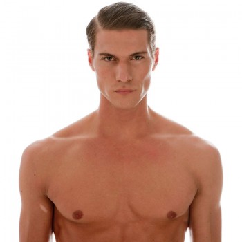 Sander H by Michele De Andreis in Versace x H&M for Fashionisto Exclusive Sander H by Michele De Andreis in Versace x H&M for Fashionisto Exclusive
