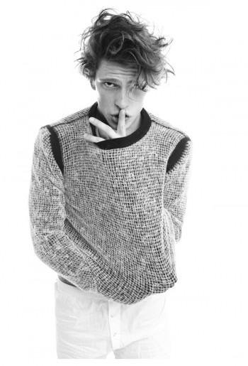 Matteo Martari by Alvaro Beamud Cortes for 830 Sign Fall 2010 Matteo Martari by Alvaro Beamud Cortes for 830 Sign Fall 2010