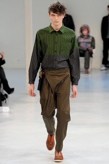 Issey Miyake Fall 2011 | Paris Fashion Week Issey Miyake Fall 2011 | Paris Fashion Week