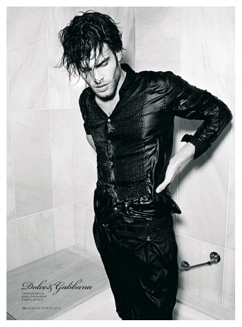 Jon Kortajarena by Sergi Pons | Esquire España Jon Kortajarena by Sergi Pons | Esquire España
