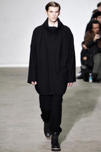 Kris Van Assche Fall 2011 | Paris Fashion Week