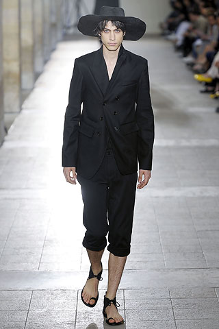 Paris Fashion Week Schedule – Fall 2009