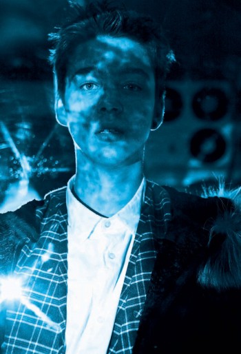 Ash Stymest by Enzo Laera in Ash Oddity for Tendencias December 2010/January 2011