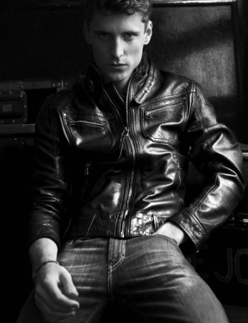 George Barnett by Enzo Laera for Tendencias George Barnett by Enzo Laera for Tendencias