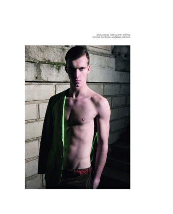 Johnny George by Milan Vukmirovic for L’Officiel Hommes Germany Johnny George by Milan Vukmirovic for L’Officiel Hommes Germany