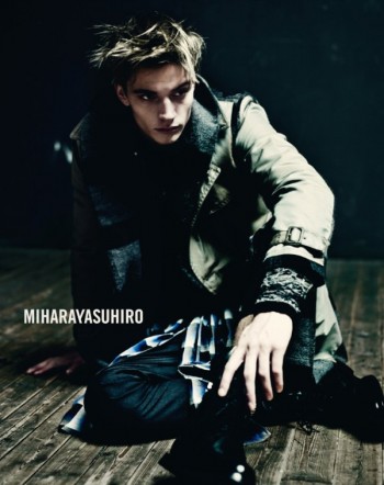 Linus Gustin by Paolo Roversi for Miharayasuhiro Fall 2010 Campaign Linus Gustin by Paolo Roversi for Miharayasuhiro Fall 2010 Campaign