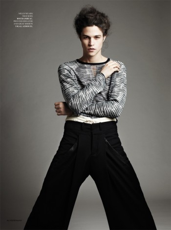 Miles McMillan by Angela Hau for Fashionisto Winter/Spring 2012 (Preview) Miles McMillan by Angela Hau for Fashionisto Winter/Spring 2012 (Preview)