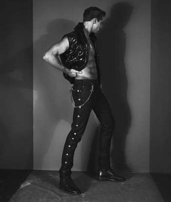Philipp Schmidt & Kacey Carrig Strike a Pose for Versace Fall/Winter 2012 Campaign Philipp Schmidt & Kacey Carrig Strike a Pose for Versace Fall/Winter 2012 Campaign