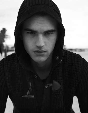 Claude Rizzolo Captures a Lone Max Villalonga