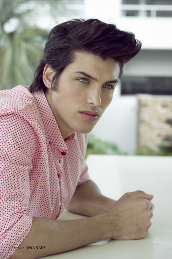 Leonel Mangieri is Ready for a Summer Escape for Reflex’s Latest Issue
