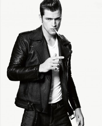 An Eclectic Sean O’Pry Surprises in M Le Monde