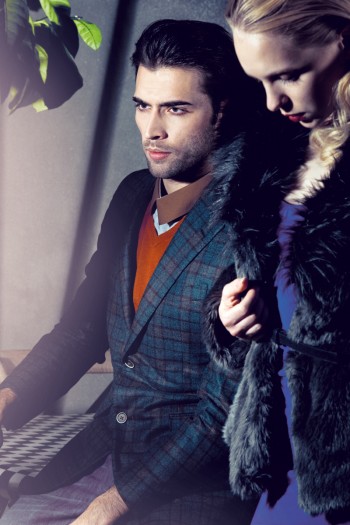 Ali Tank Unveils the Many Facets of Style for Men’s Health Turkey
