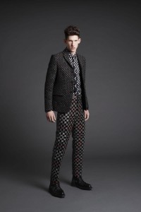 130128McQLOOKBOOKMEN_SHOT09_037_01