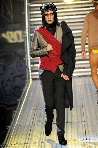 John Galliano Spring 2010 – The Fashionisto