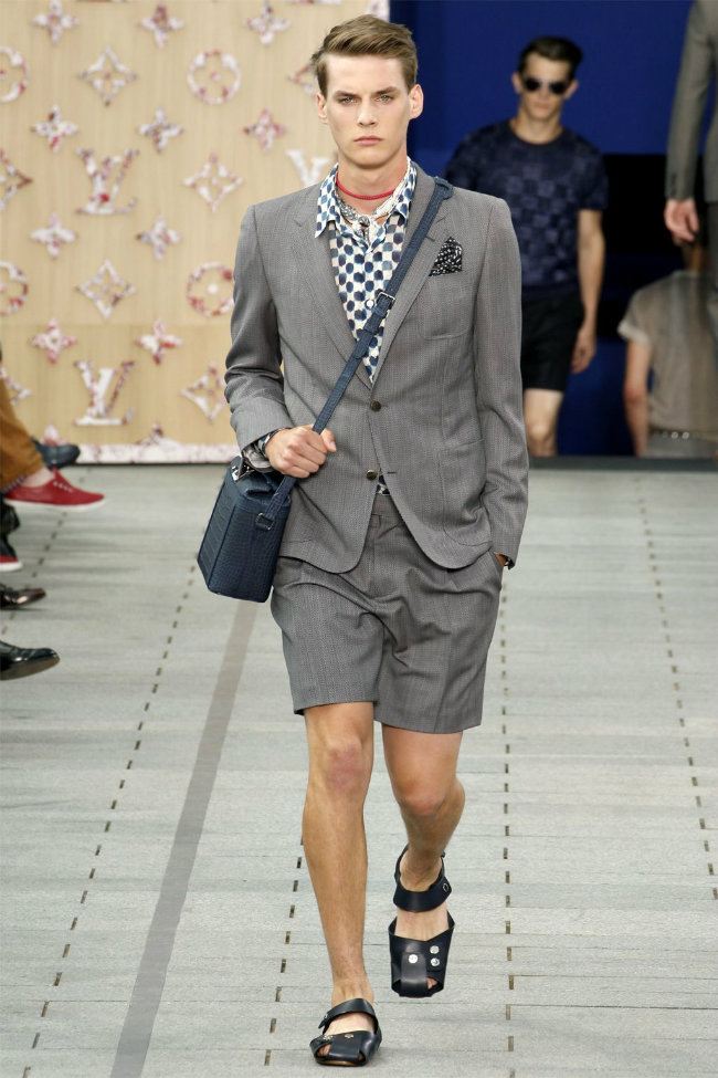Paris Fashion Week: Louis Vuitton spring/summer 2012 - Fashion Galleries -  Telegraph