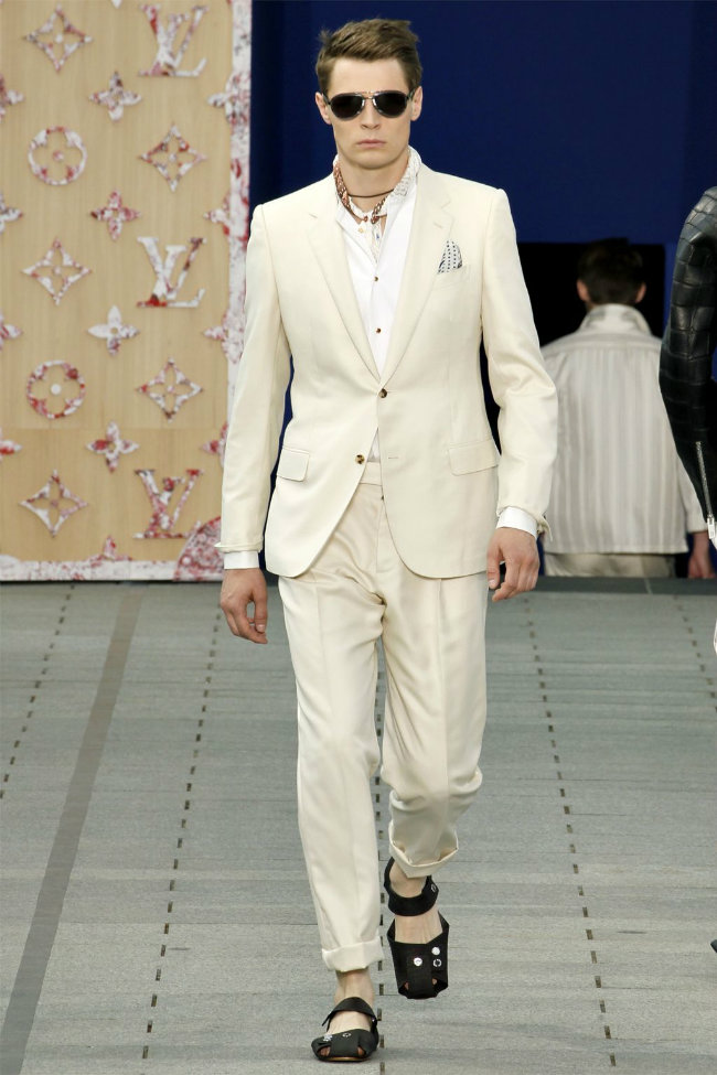 Paris Fashion Week: Louis Vuitton spring/summer 2012 - Fashion Galleries -  Telegraph