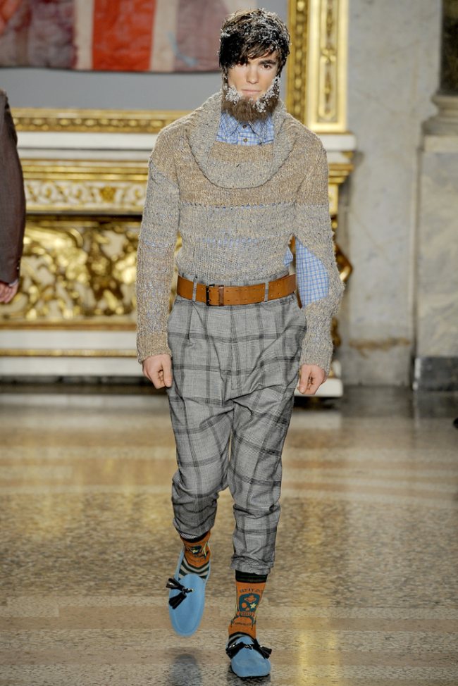 Vivienne Westwood Menswear Fashion Show, Collection Fall Winter 2012  presented during Milan Fashion Week, runway look #031 – NOWFASHION