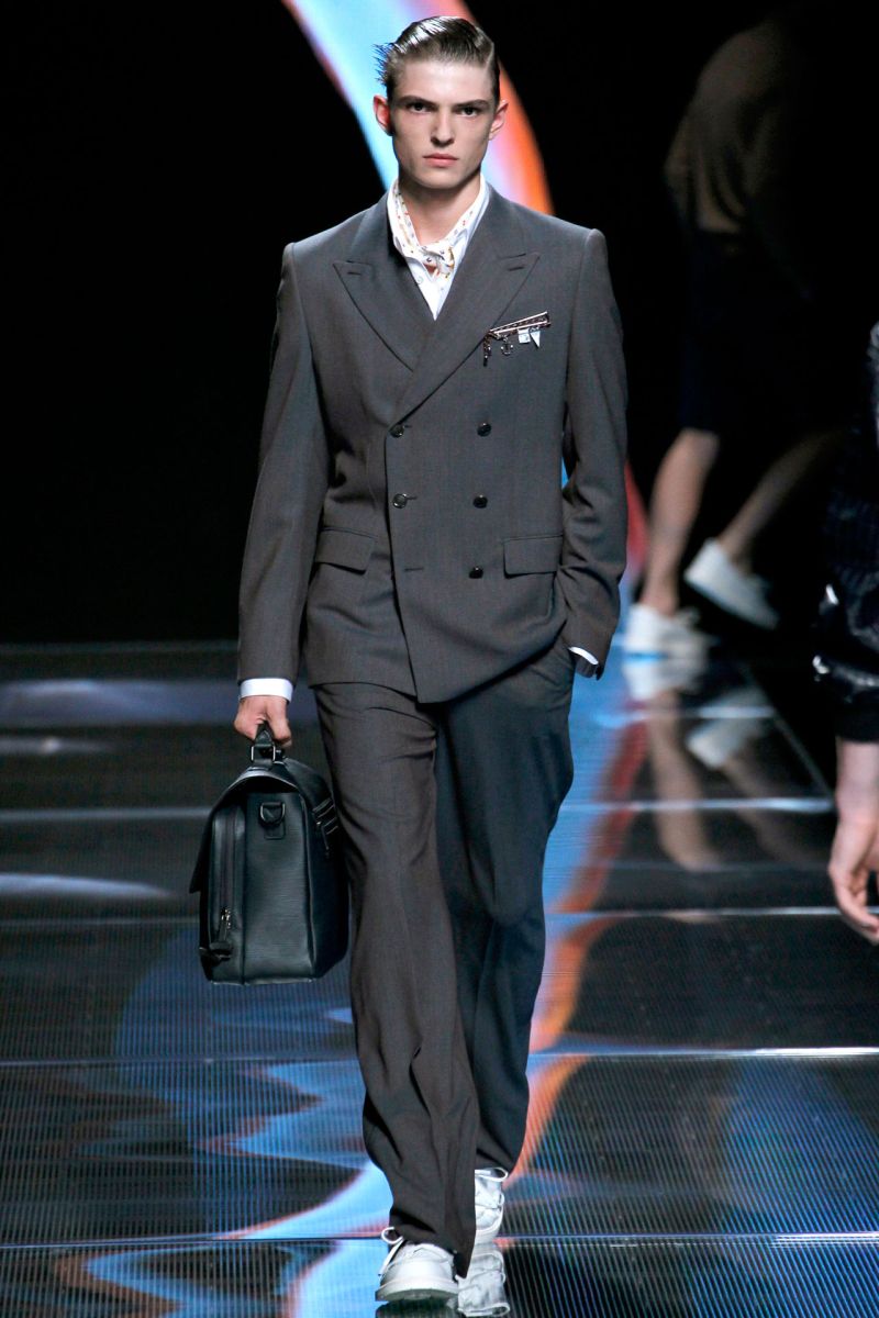 PFW: Louis Vuitton Spring/Summer 2013 Runway & Bags Review
