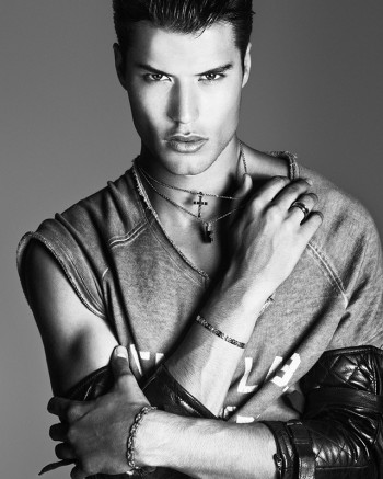 Emilio Flores Plays ‘The Shadow Game’ for the Luca Barra Jewels 2012/13 ...