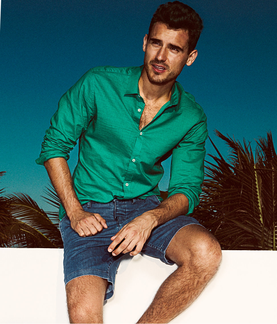 A Relaxed Arthur Kulkov Dons H&M's Summer 2013 Collection – The Fashionisto