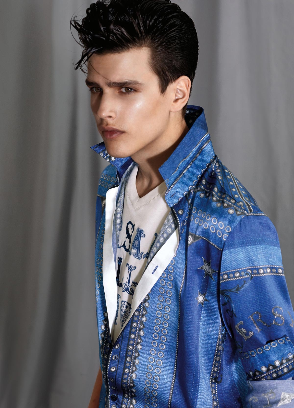 Simon Van Meervenne Graces Versace Collection Spring/Summer 2013 ...