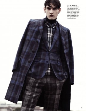 Reece Sanders is 'Tangled Up in Plaid' for Fashionisto #9 – The Fashionisto