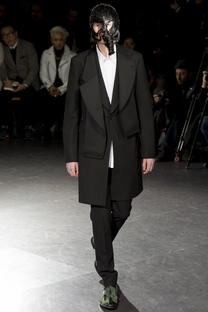 Comme des Garçons Fall/Winter 2014 | Paris Fashion Week – The Fashionisto