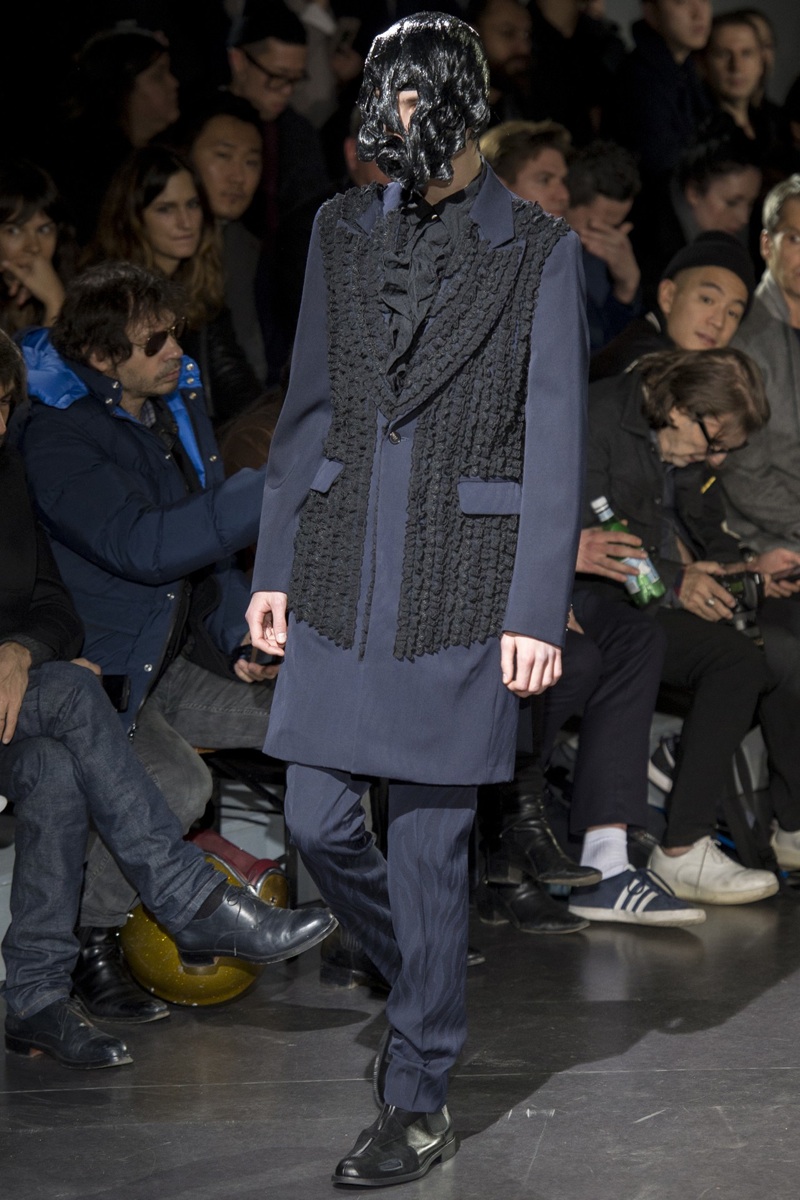 Comme des Garçons Fall/Winter 2014 | Paris Fashion Week – The Fashionisto
