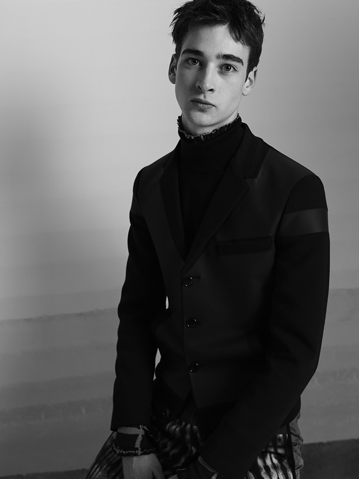 Corentin Renault is a Sharp Vision in Black for Tank – The Fashionisto