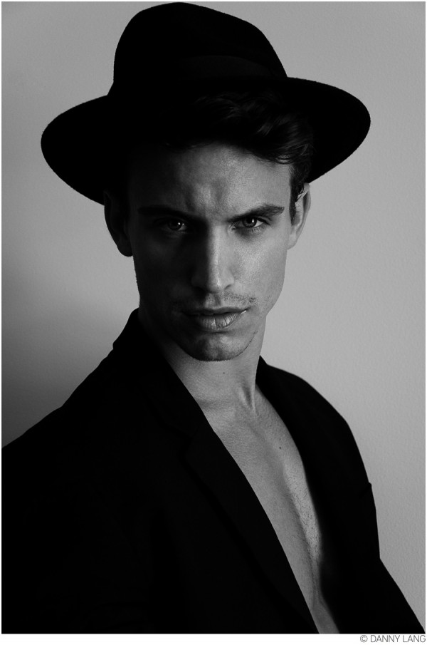 Jeff Thomas Poses for Black & White Images by Danny Lang – The Fashionisto