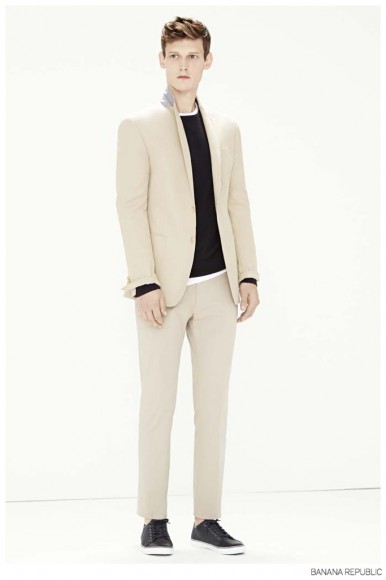 Banana Republic Delivers Structure to Casual Fashions for Spring/Summer ...