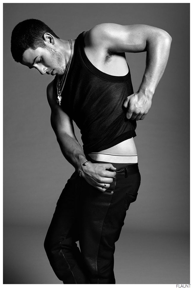 Nick Jonas Poses in Calvin Klein Underwear for Flaunt Photo Shoot – The  Fashionisto