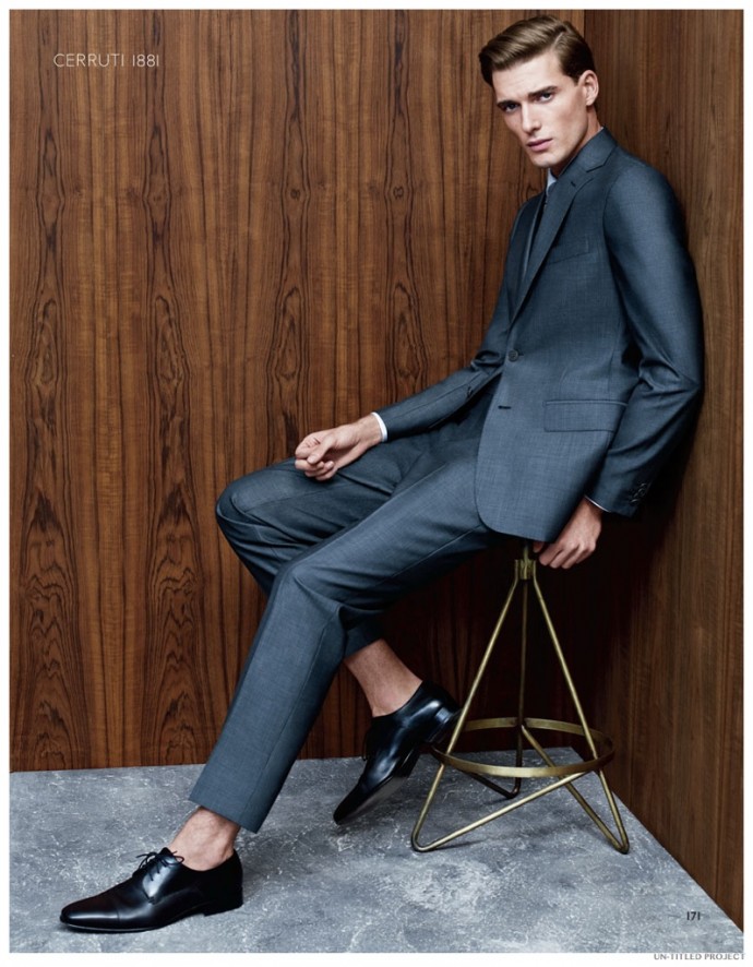 Nikola Jovanovic Dons Fine Suiting for El Palacio de Hierro Holiday ...