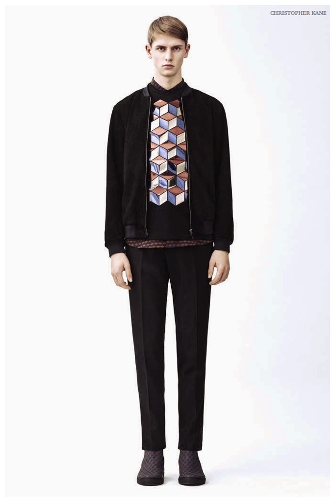 Christopher Kane Embraces Strong Colors & Patterns for Fall/Winter 2015 ...