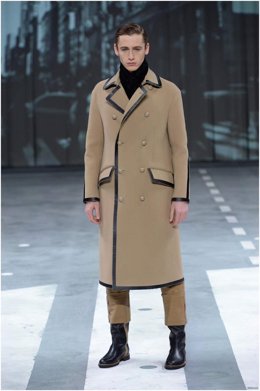 Hogan Delivers Sporty 90s Modernism for Fall/Winter 2015 Menswear ...