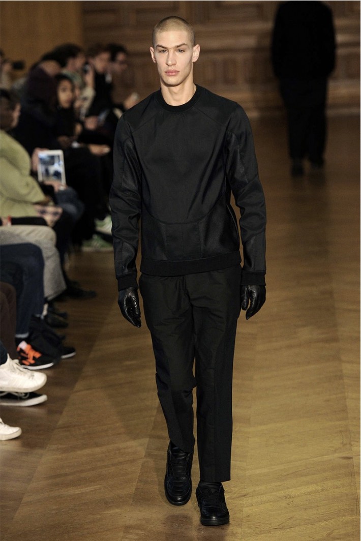 Paris Fashion Week Fall/Winter 2015 Roundup: JUUN.J, Umit Benan + More ...