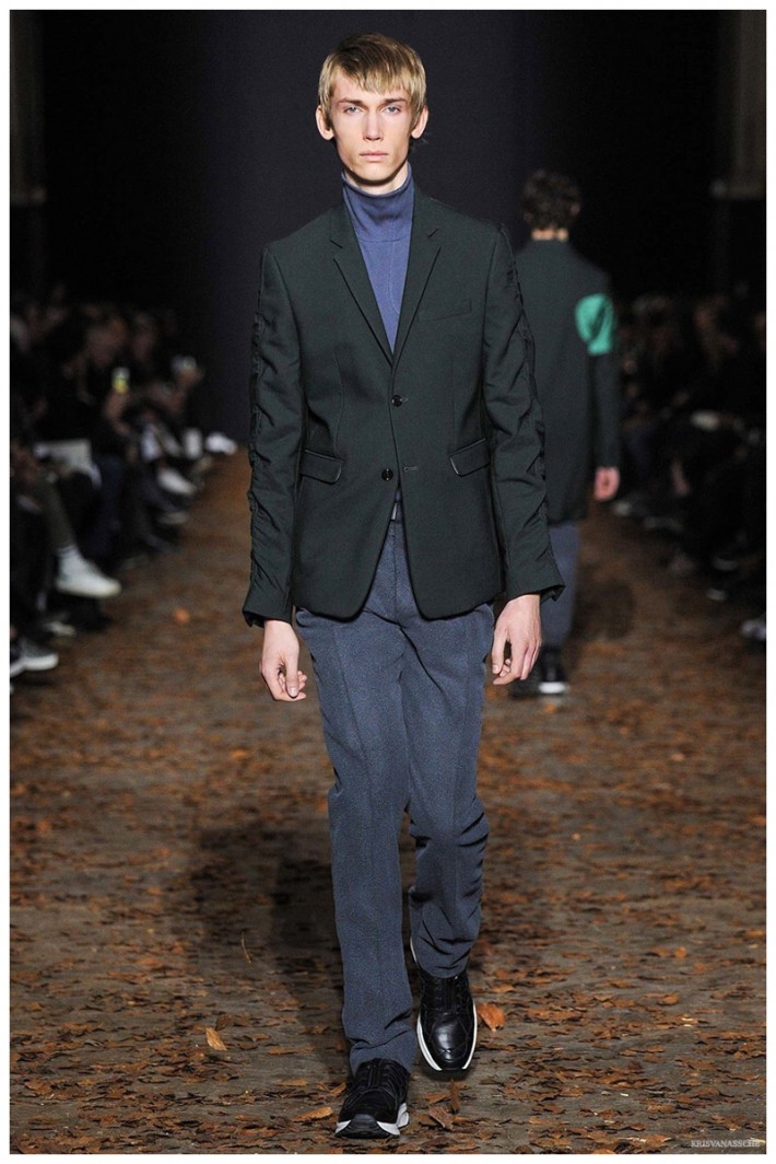 KRISVANASSCHE Fall/Winter 2015 Menswear Collection: 'Concrete', The ...