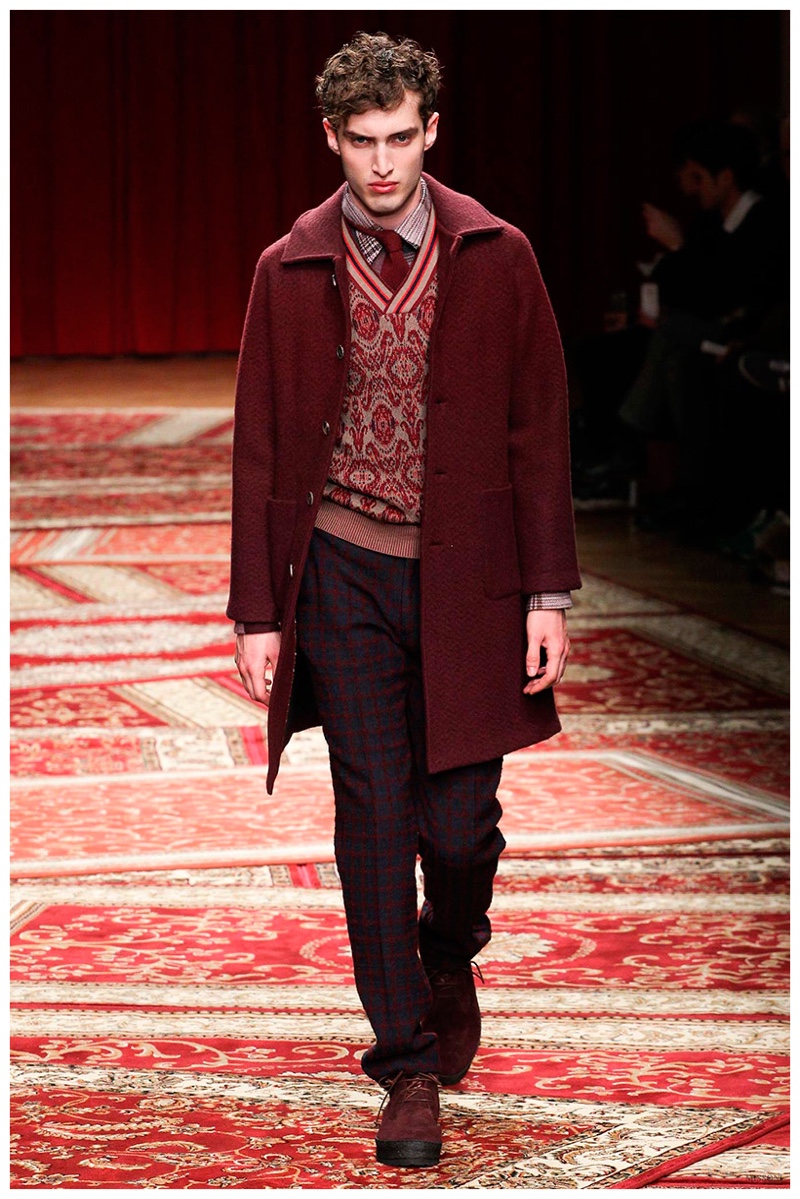 Missoni Fall/Winter 2015 Menswear Collection Mixes & Matches Patterns ...