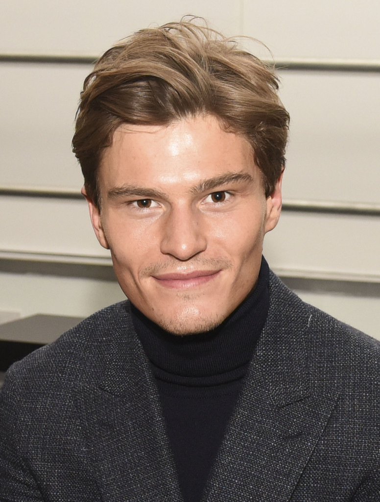 Oliver Cheshire Fashion Week Style: Oliver Does Chic with Thom Sweeney ...