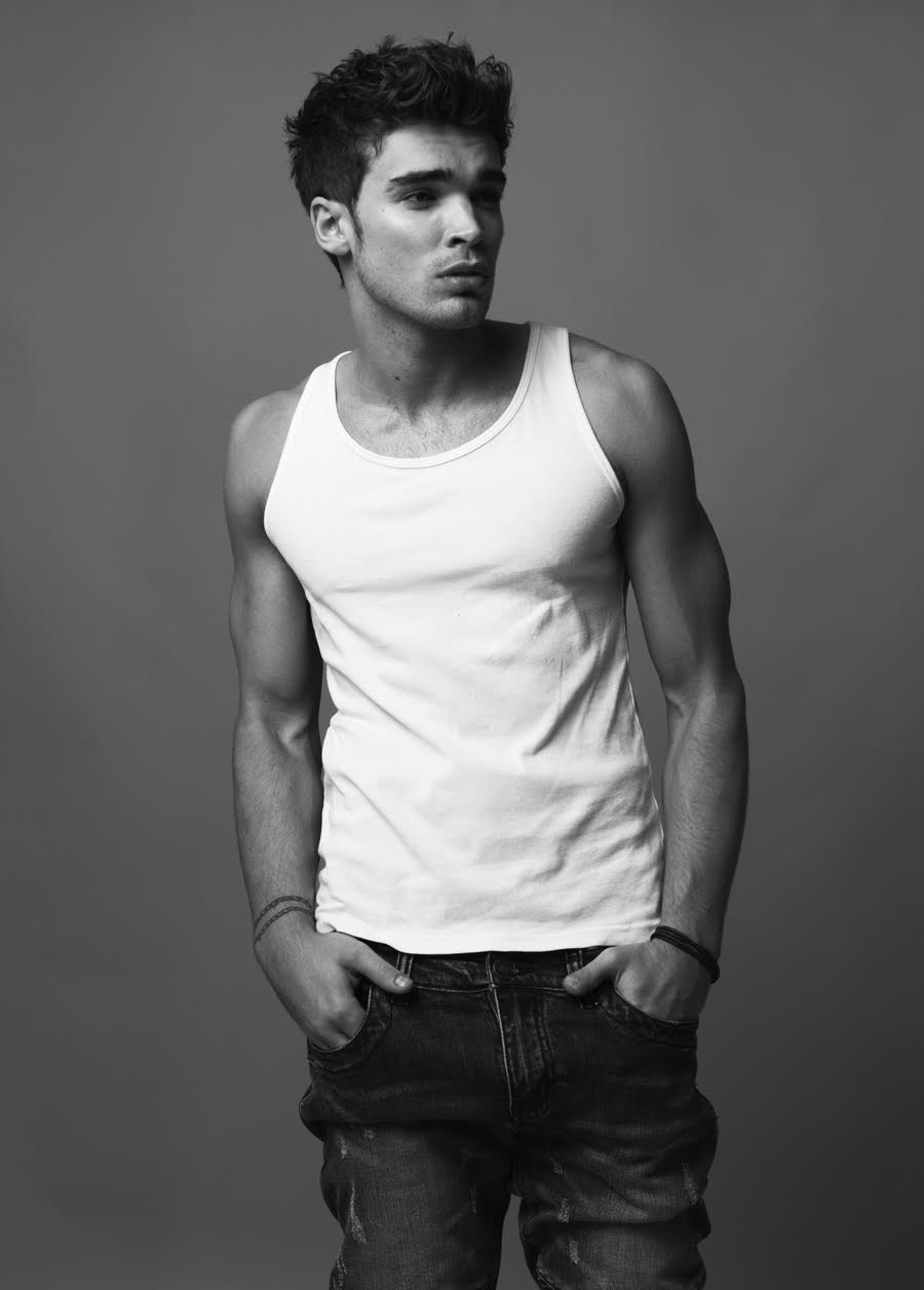 Exclusive: Josh Cuthbert Stars in Joseph Sinclair Shoot – The Fashionisto