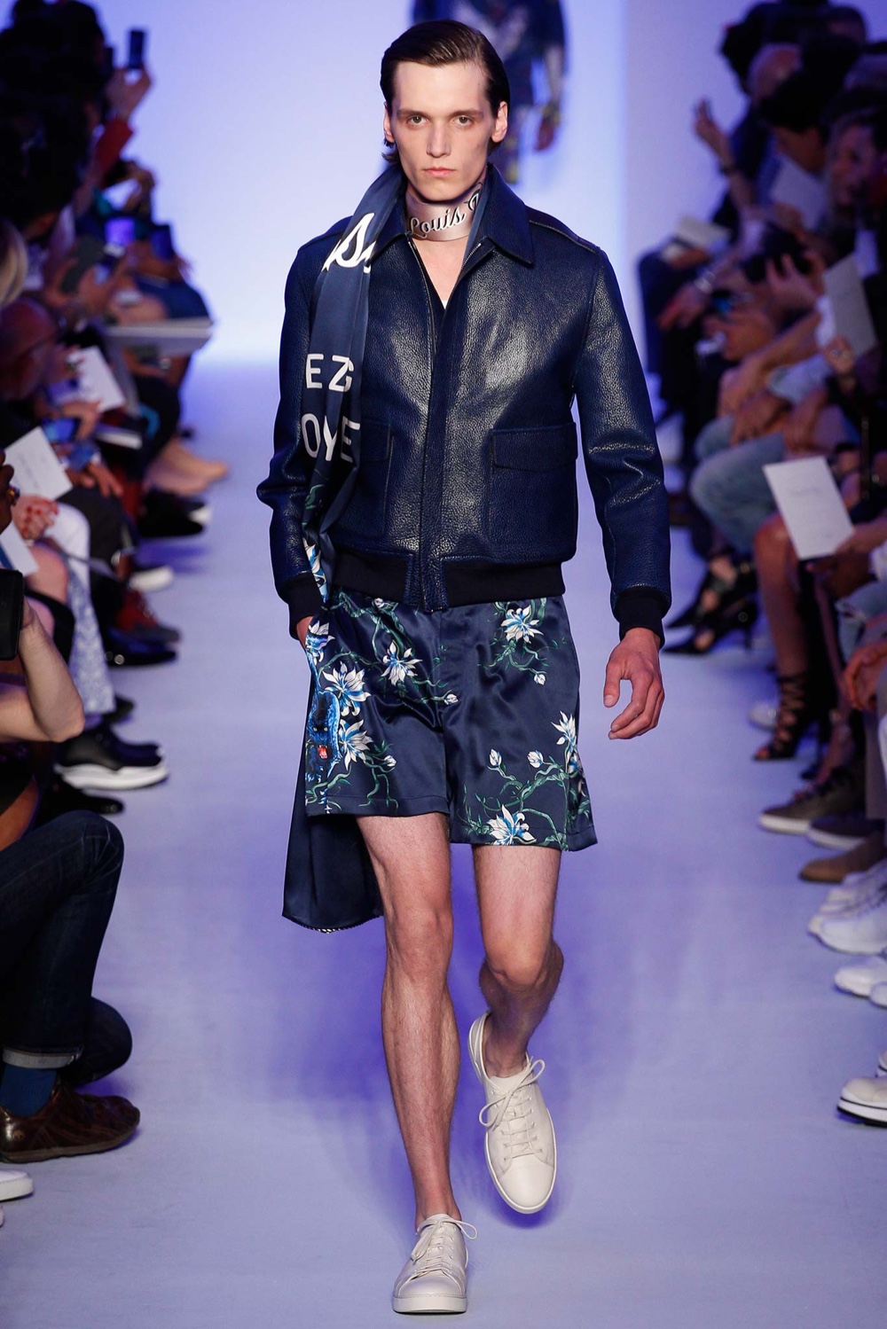 Louis Vuitton Spring/Summer 2016 Paris - Fashionably Male