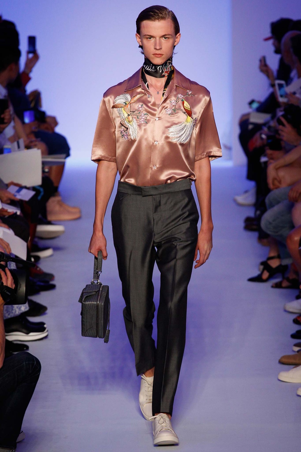 Louis Vuitton Spring/Summer 2016 Paris - Fashionably Male
