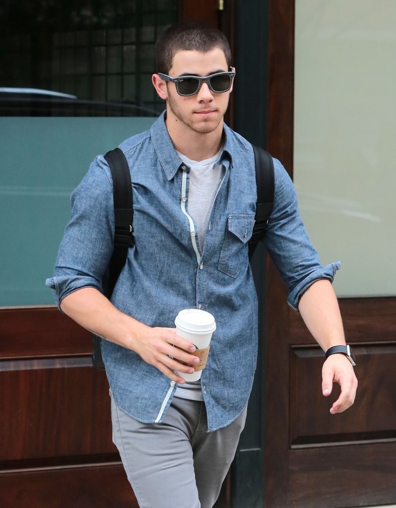 Nick Jonas Chambray Shirt Style 2015 Picture