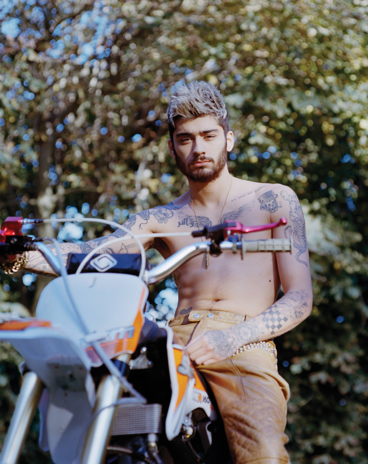 Zayn Malik Connects with NME, Talks One Direction & Fame – The Fashionisto