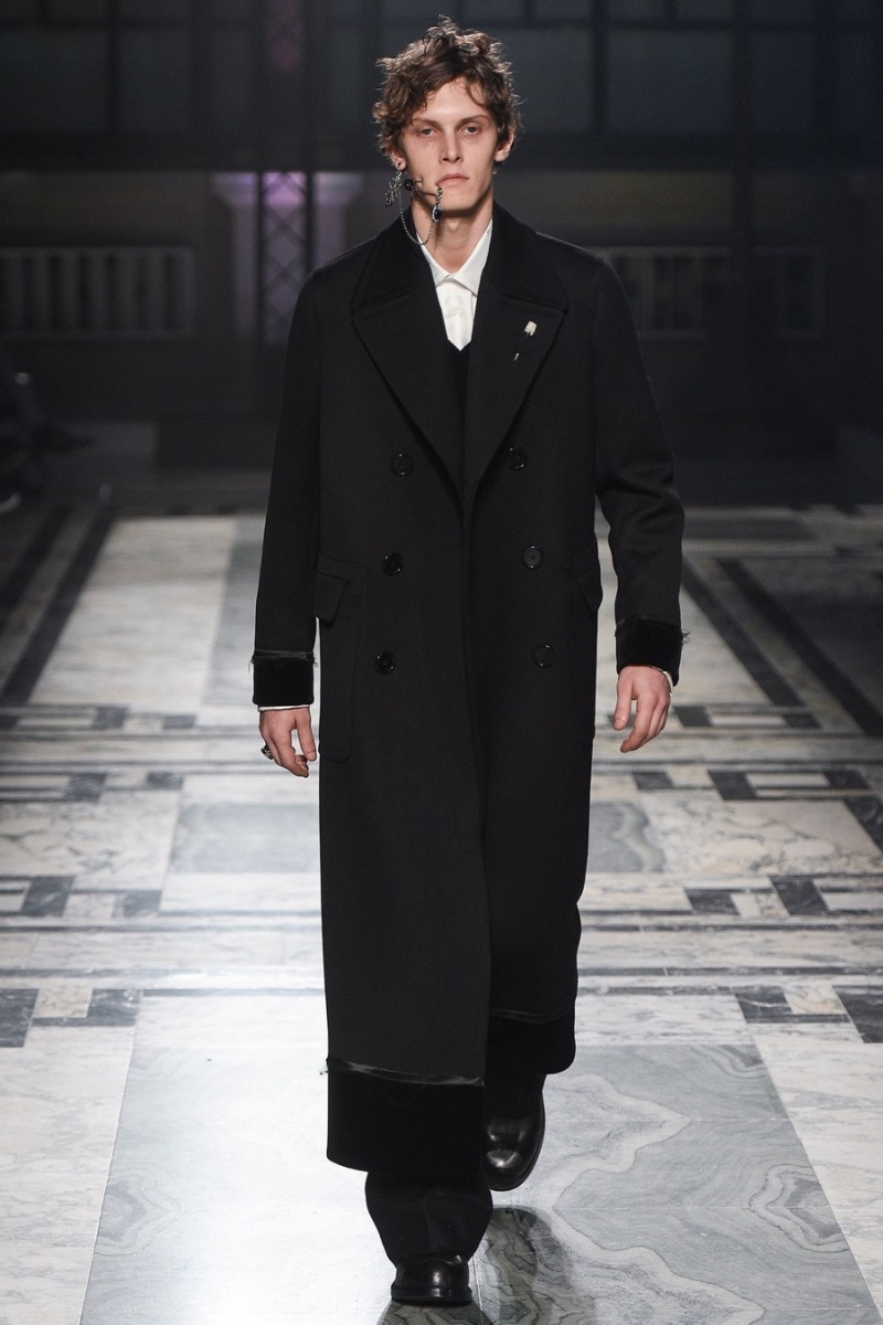 Alexander McQueen 2016 Fall/Winter Men's Collection