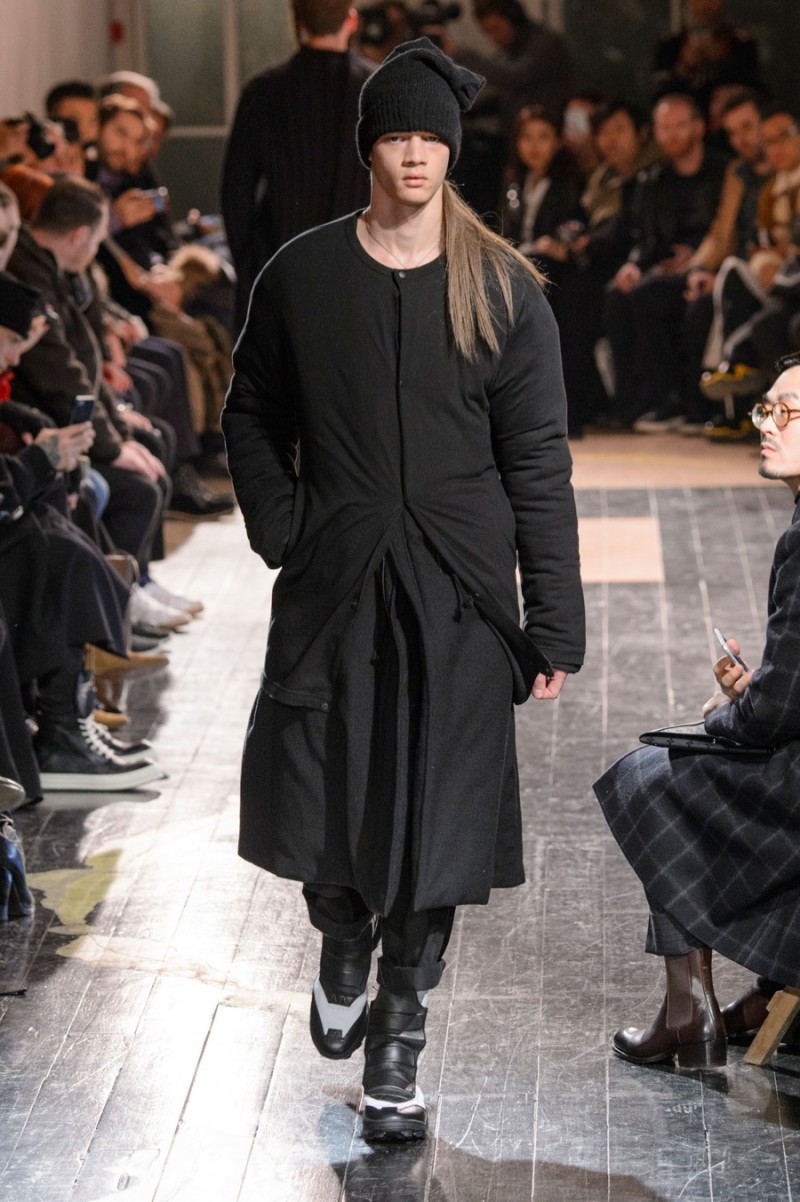 Yohji Yamamoto 2016 Fall/Winter Men's Collection