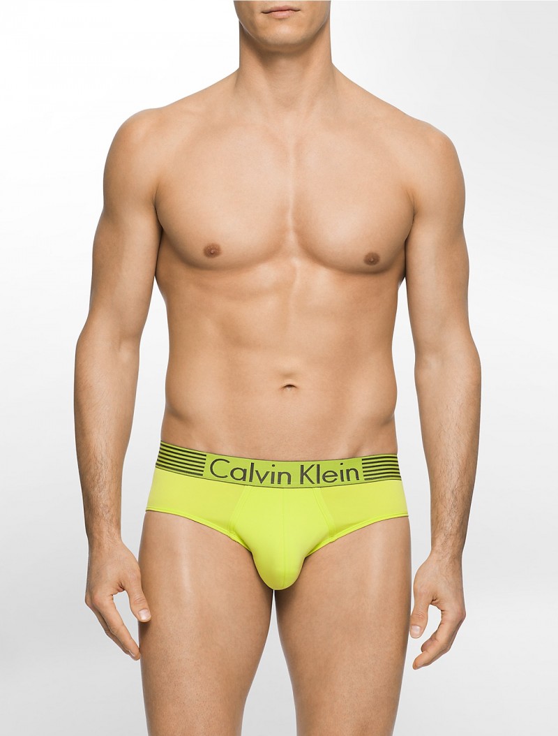 Calvin Klein Underwear Campaign Spring/Summer 2016