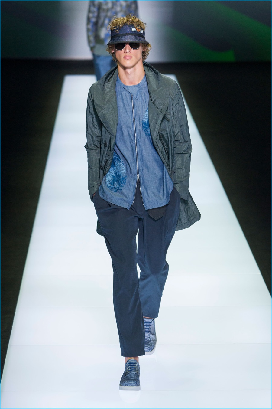 Emporio Armani 2017 Spring/Summer Men's Runway Collection